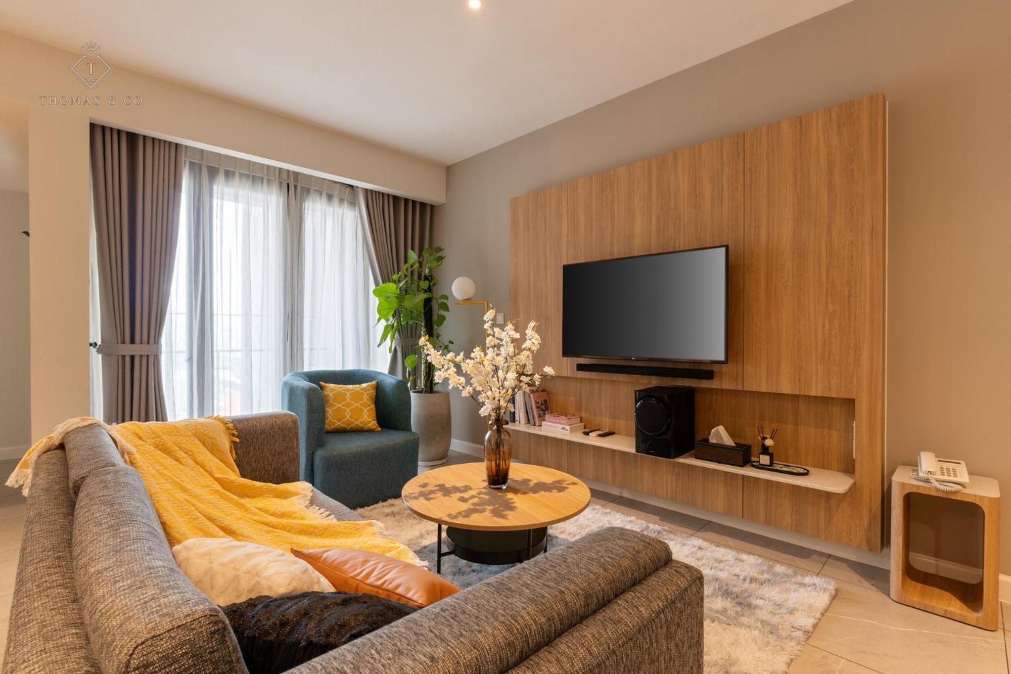 Elegant Zenity And D1mension In District 1 - Host By Thomas TP. Hồ Chí Minh