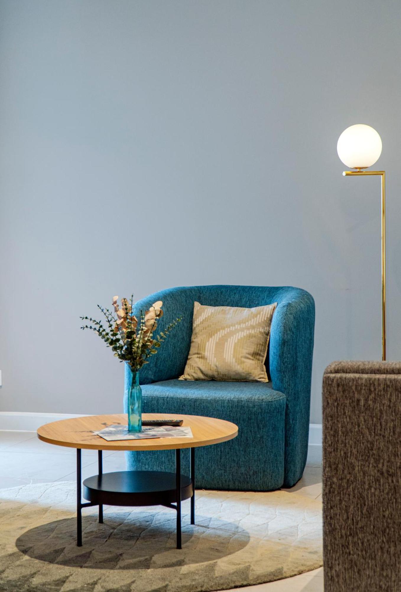 Elegant Zenity And D1mension In District 1 - Host By Thomas * TP. Hồ Chí Minh