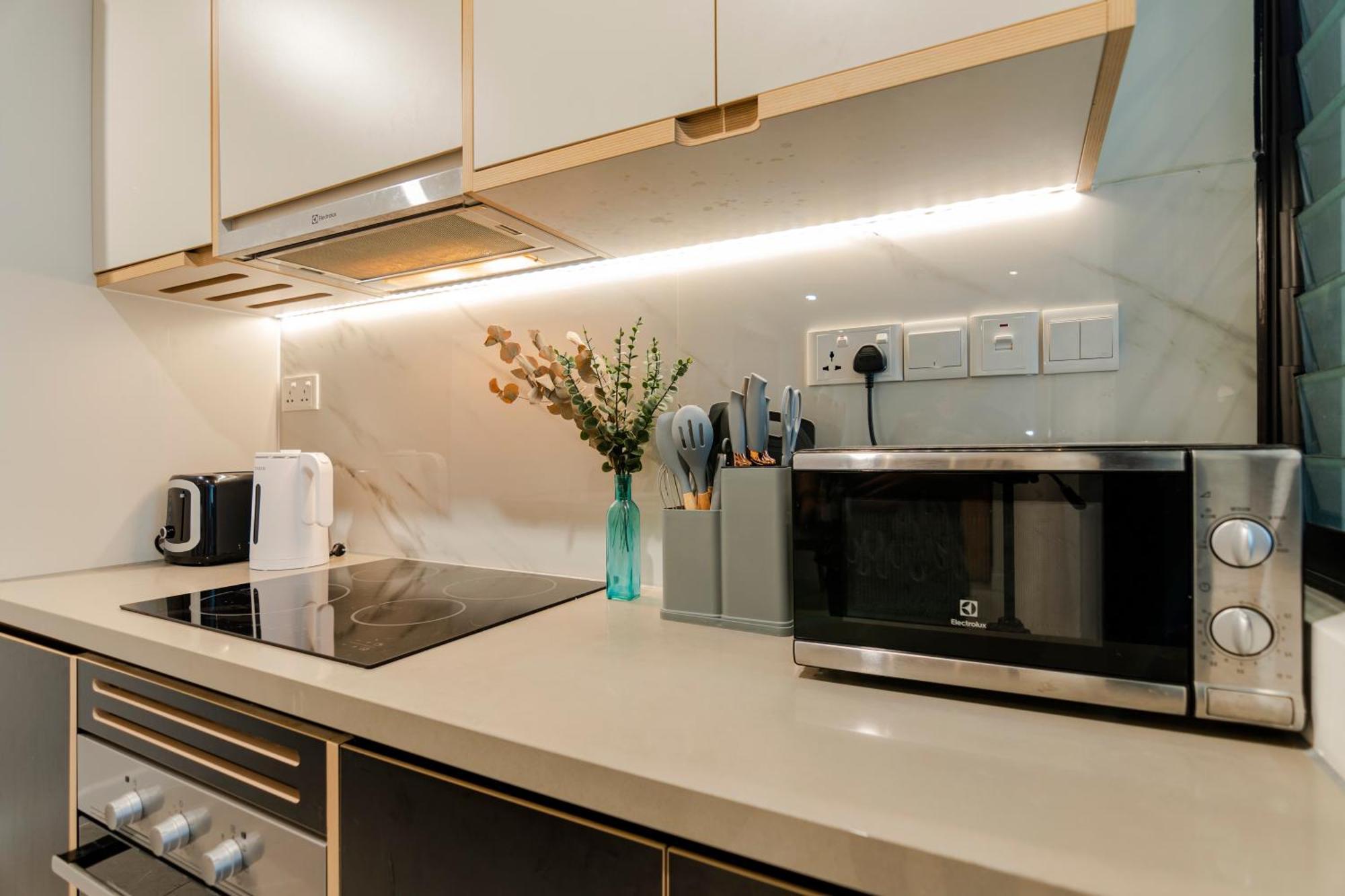 Elegant Zenity And D1mension In District 1 - Host By Thomas Apartment
