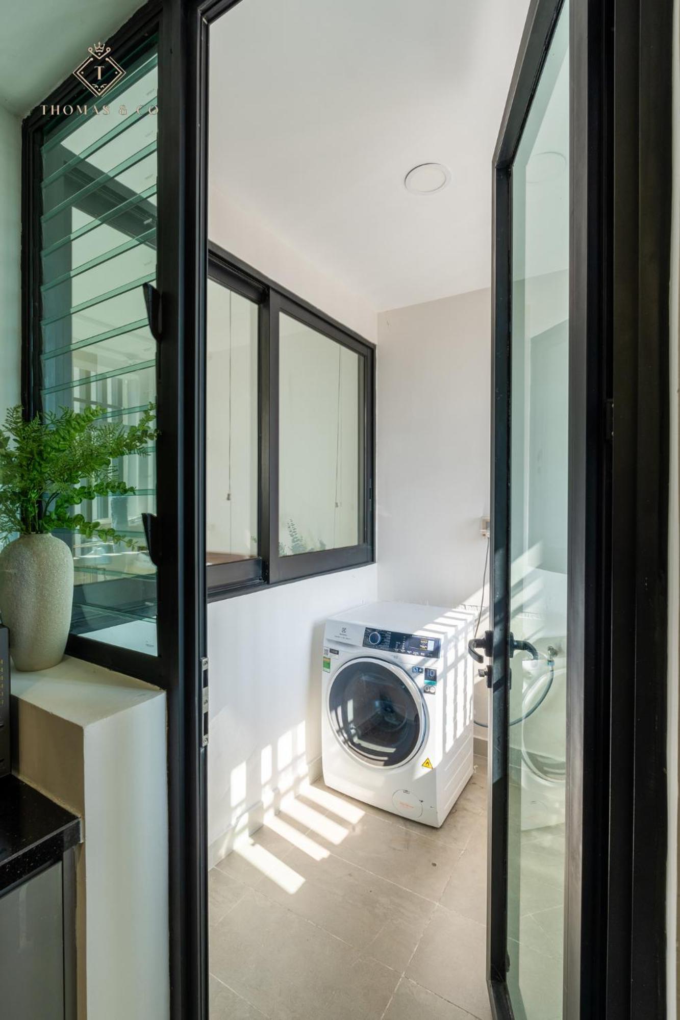 Apartment Elegant Zenity And D1mension In District 1 - Host By Thomas